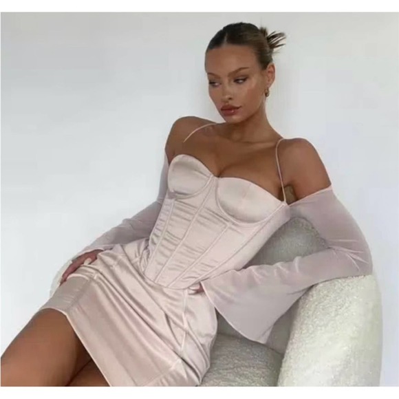 House of CB Isra Long Sleeve Georgette Corset Mini Dress in Crystal Pink Size S - Picture 6 of 14